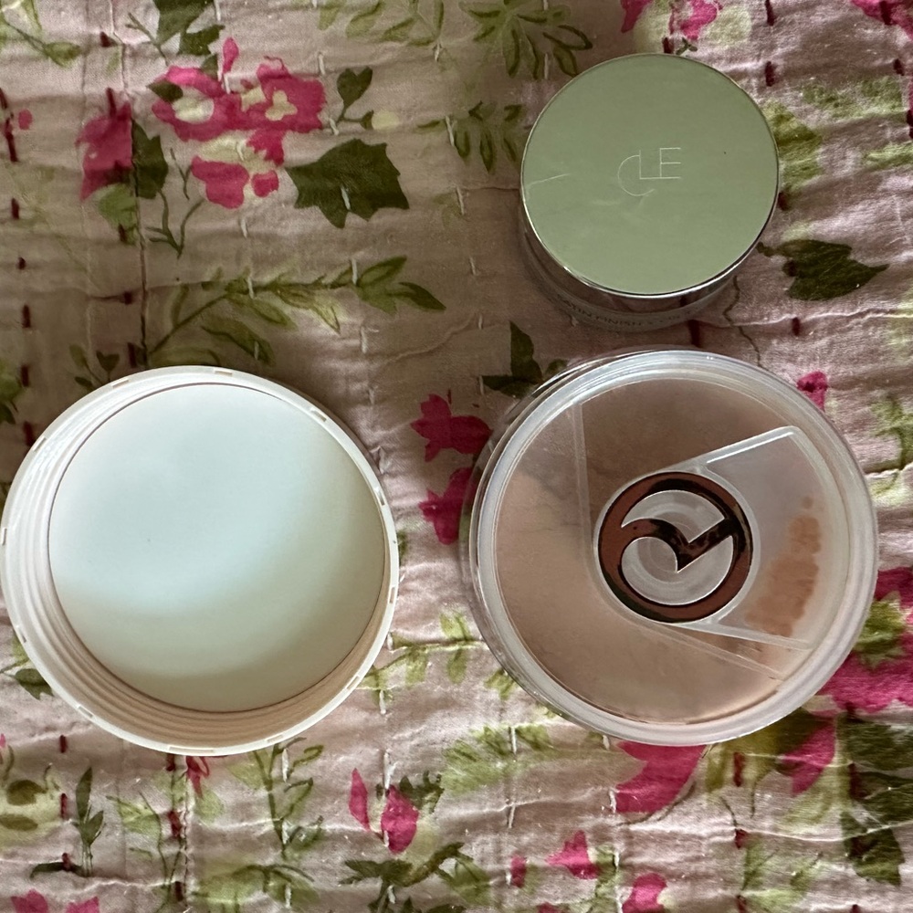 Rare Beauty loose setting powder medium tint plus CLE mini powder